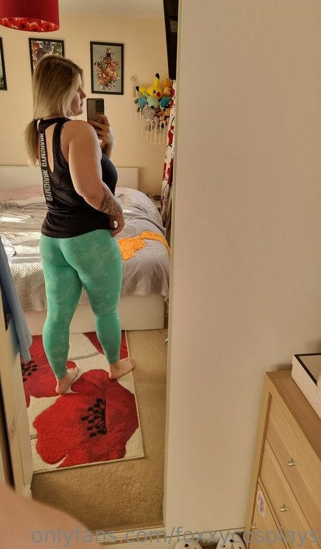 ofcfoxxy model hd photos