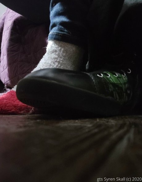 gtssyren model sex pic