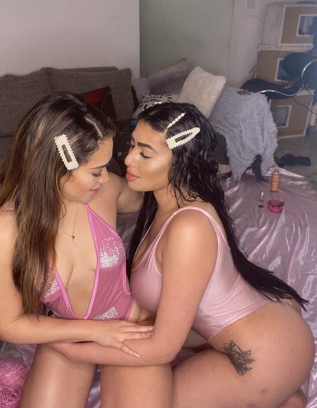 playgirlcarli18 beautiful model archive