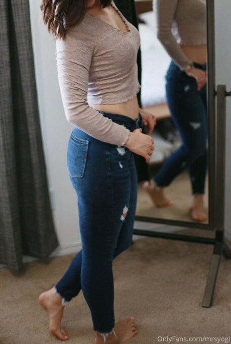 mrsyogi pornstar high quality pic