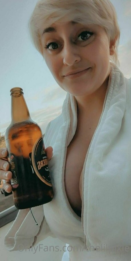 thelilpixie erotic pornstar image