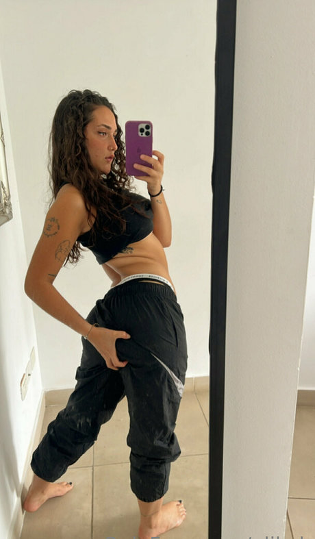 Winelover116 hot model pic