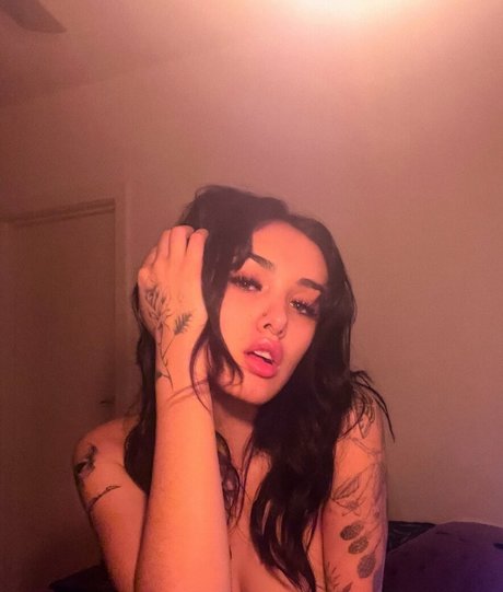 Arivalilith star adult pic