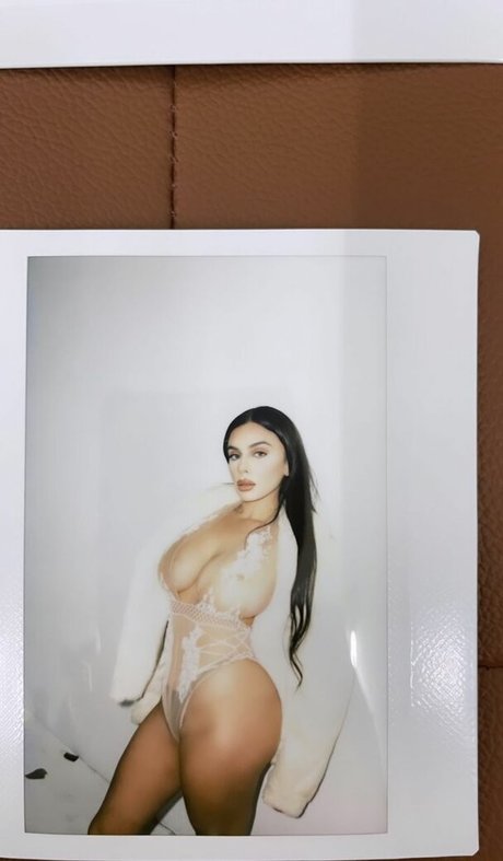 Jordan Taverner nice actress picture