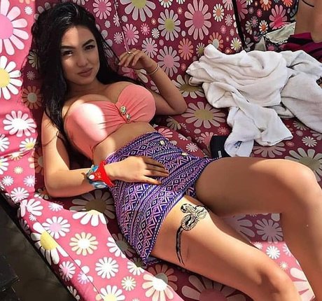 Asa Lochka pretty pornstar img