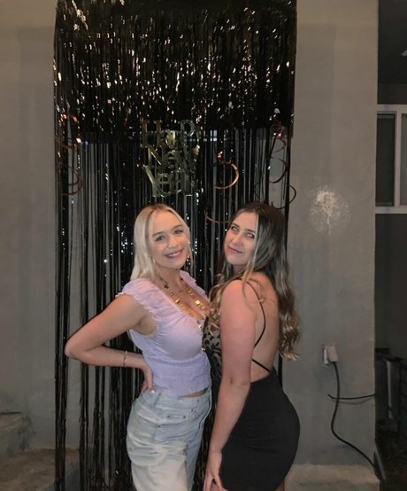 Holly Youpa hd star photo