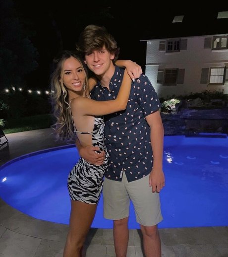 Julia Katelyn Ernst nudes star img