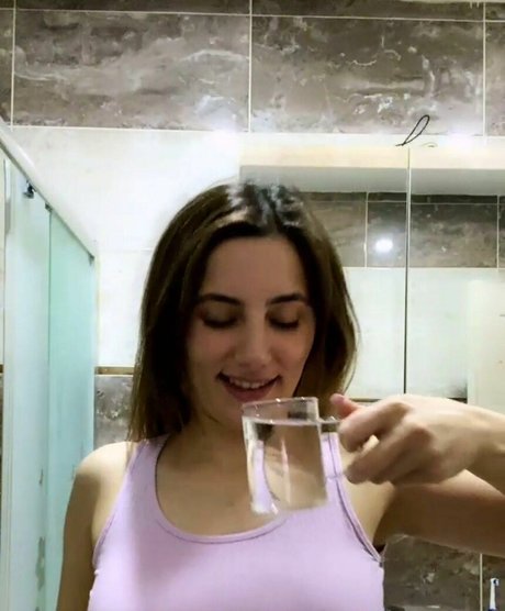 Tango Live erotic star img