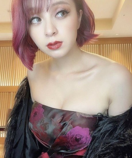 Mizuhashi Mai xxx model gallery