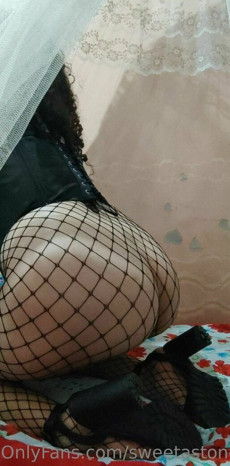 sweetastone adult model images