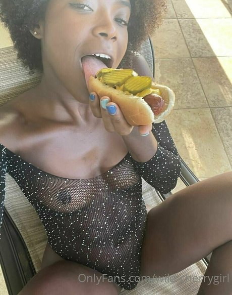 wild cherrygirl xxx pornstar picture