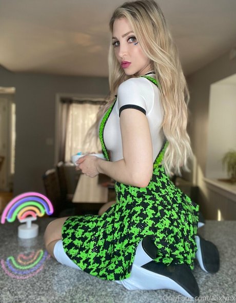 alixlynx star xxx galleries