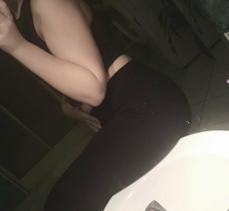 monikayum best model img