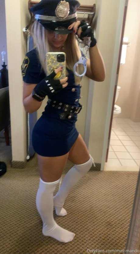 mini mando best star photo