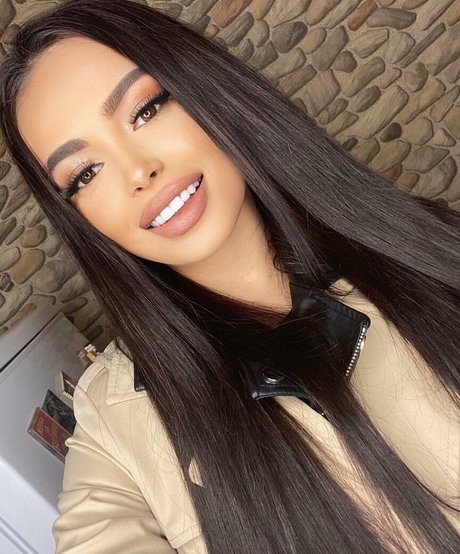 Maya Bulgarien sex model photo