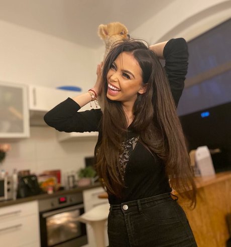 Maya Bulgarien star beautiful gallery