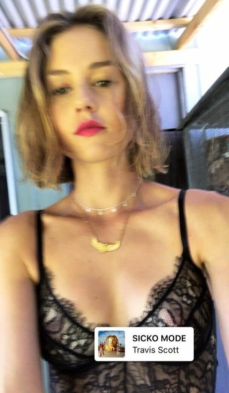 Isabelle Cornish pretty pornstar galleries