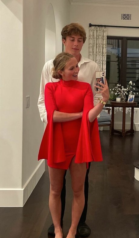 Ella Horan hd star picture