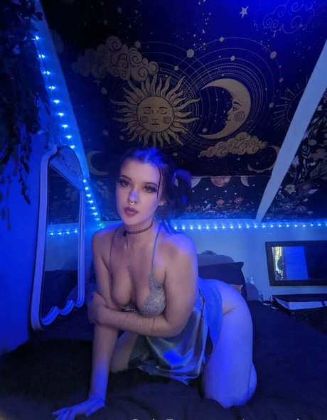 scaryahna top actress image