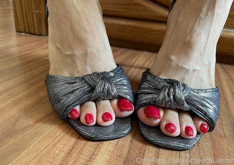 aimeechuasmr model perfect pictures