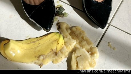 aimeechuasmr model sexy picture