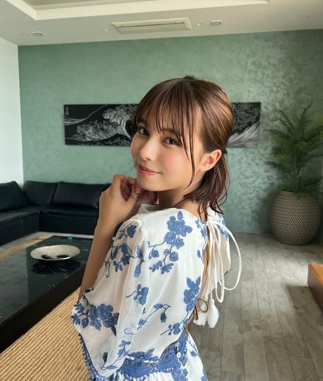 WomenTokusatsu model high quality photos