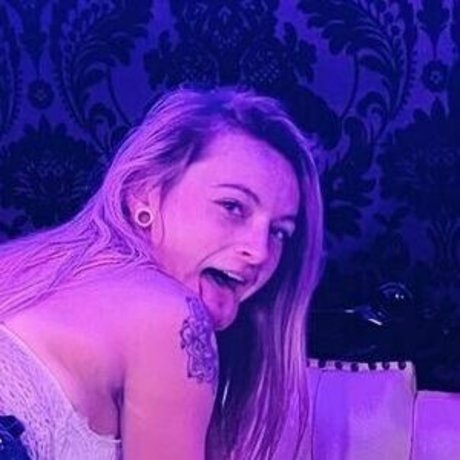 Tyarah Dziedzic pornstar naked image