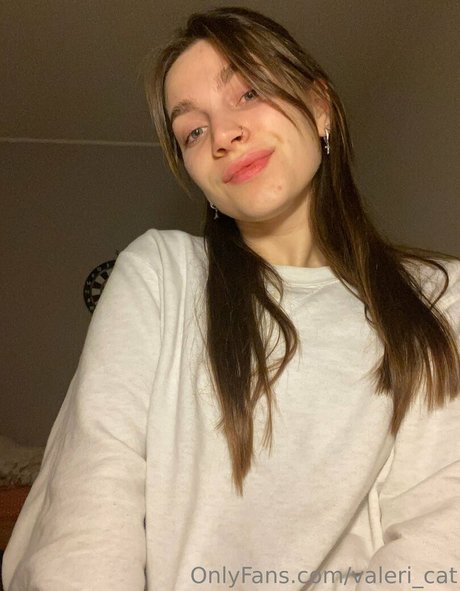 valeri cat star nudes image