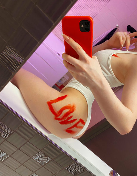 zachec sex model picture