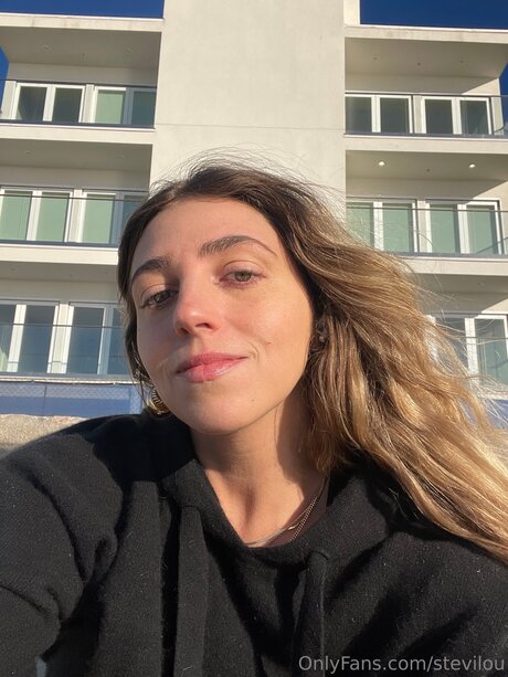 stevilou perfect star pic