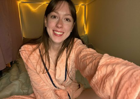 bigeyesxoxo perfect model image