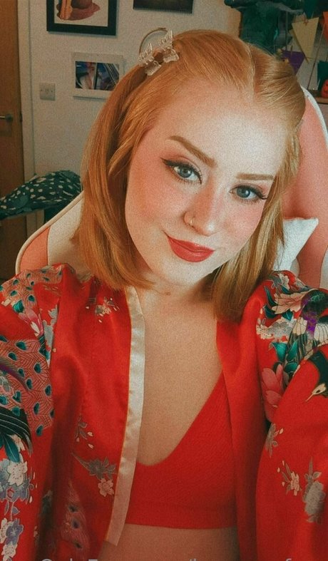 lunarouxfree sex pornstar pics