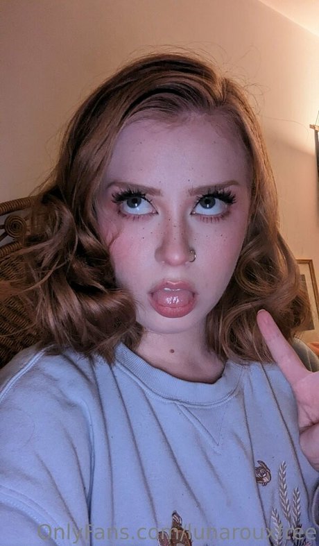 lunarouxfree model beautiful images