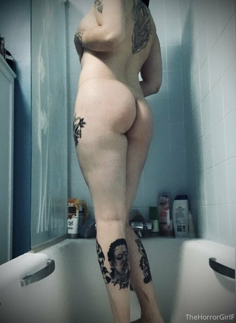 diilestrange art model gallery