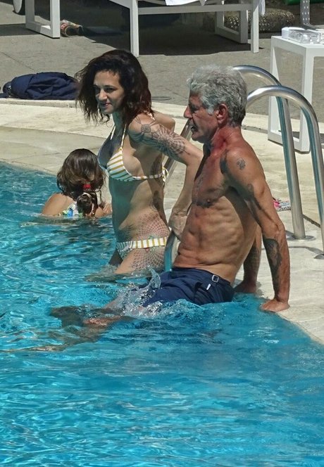 Asia Argento model sexy photo