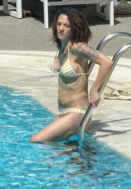 Asia Argento nudes star archive
