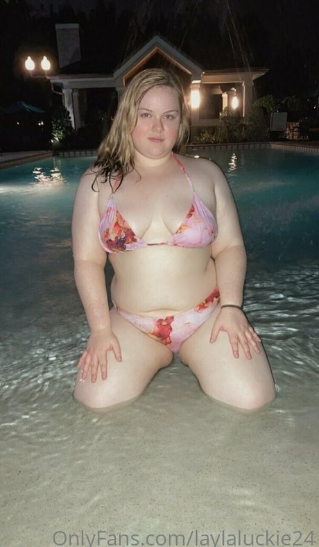 laylaluckie24 star high quality pic