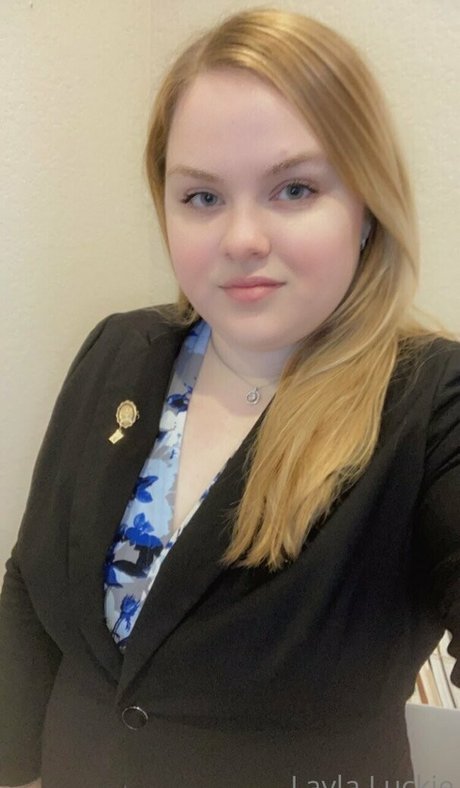 laylaluckie24 model nudes pic