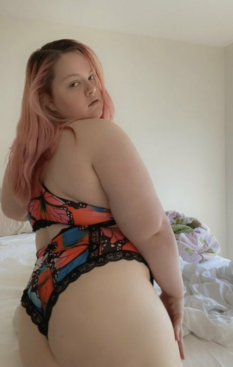 laylaluckie24 star sexy pics