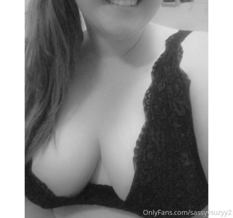 sassyysuzyy2 hd pornstar images