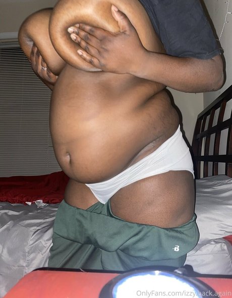 izzy back again star nude pics