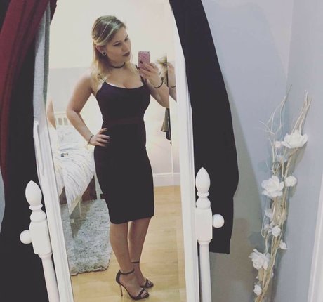 Honey And Sulphur pornstar sex galleries