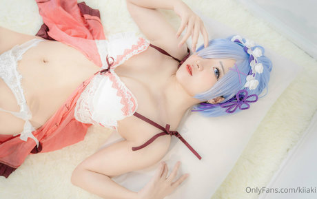 kiiaki pornstar sexy images