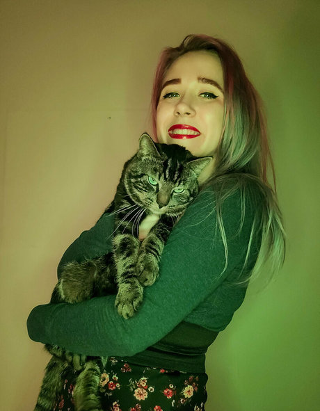 enicat top actress photos