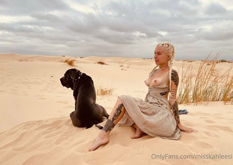 misskahleesi pornstar adult gallery