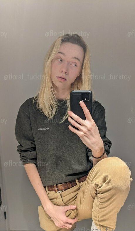 floral fucktoy model nude images