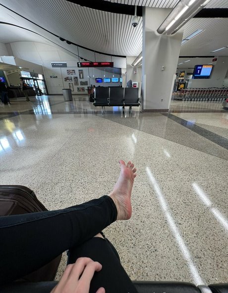 jewelsfeetandtoes pornstar hd picture