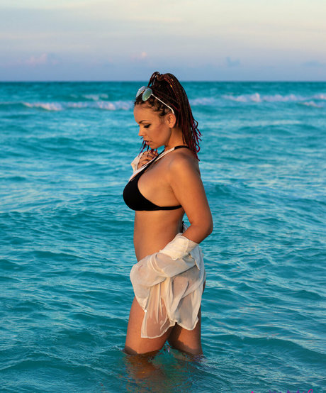 immeganlivefree best star image