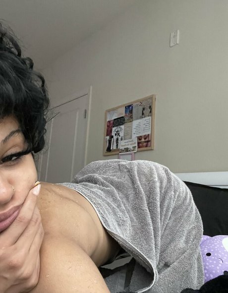 kittysprive hot actress pic