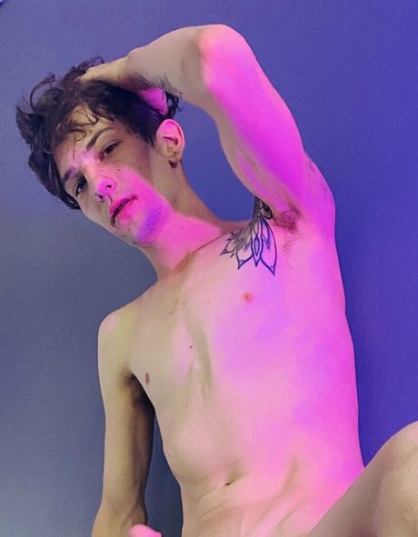 chrisoflyng perfect star archive